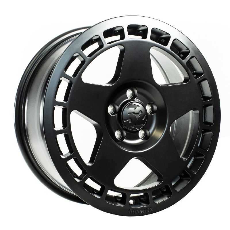 Black imports. Fifteen52 Wheels. Fifteen52. Fifteen 52 Turbomac BMW. Velg fifteen52 Turbomac White 17" dan ban купить.